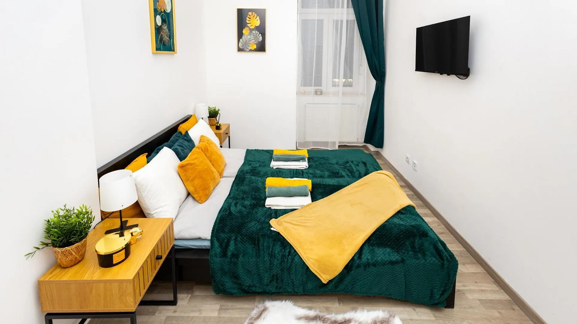 Golden Sun Apartment At Buda Castle 布达佩斯