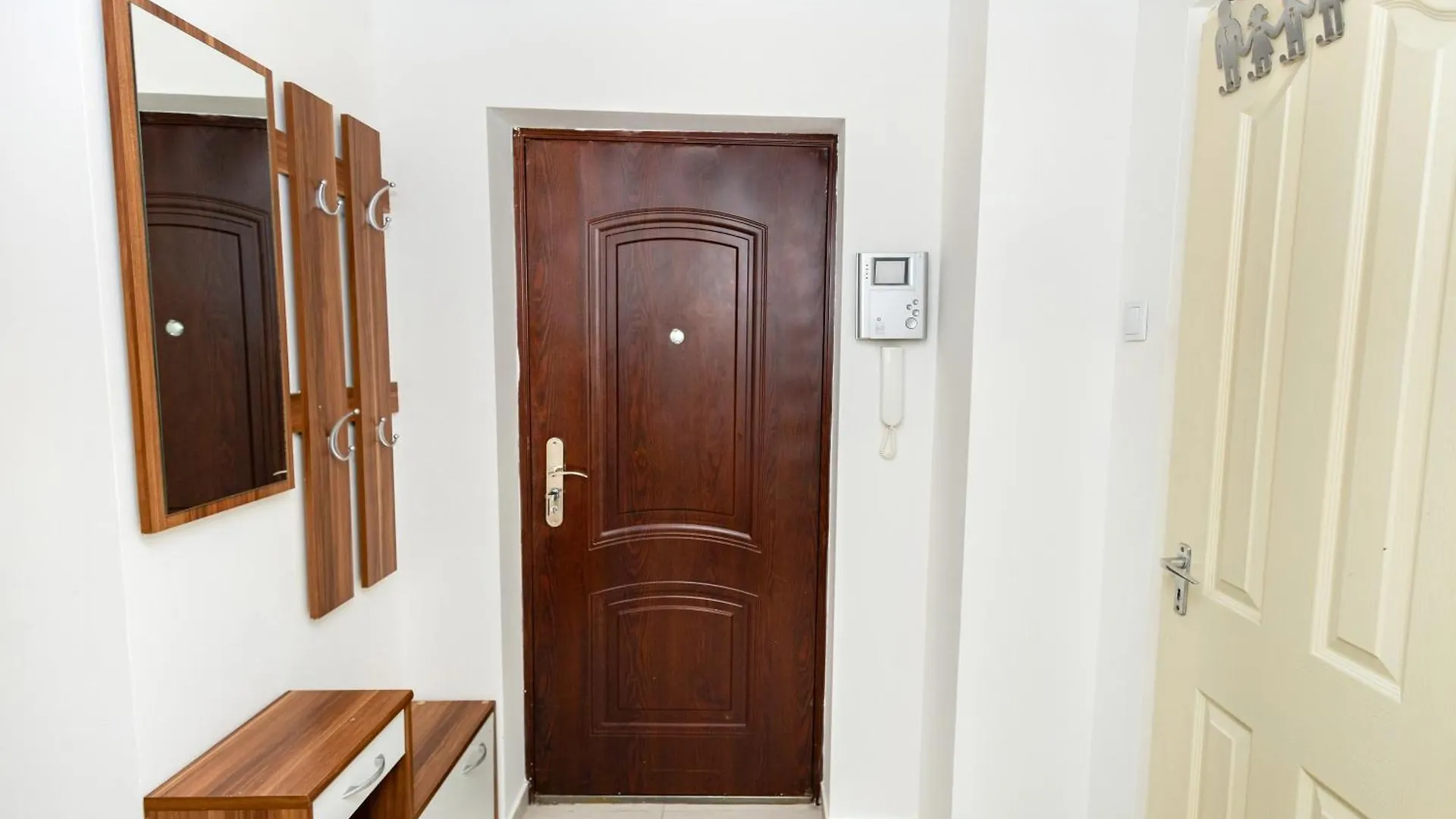 Golden Sun Apartment At Buda Castle 布达佩斯